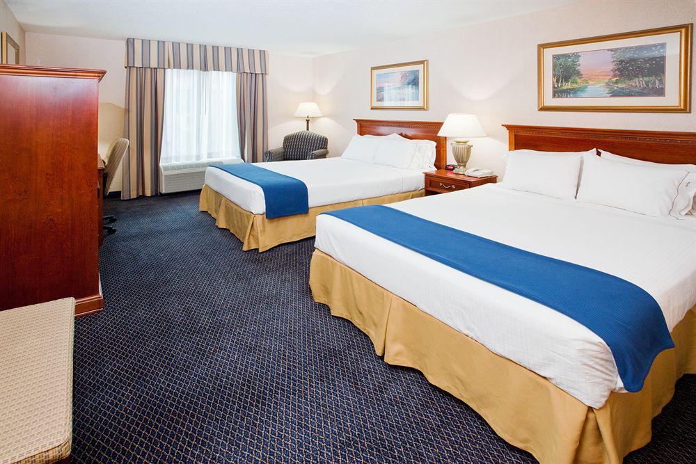 Holiday Inn Express Hotel & Suites Grand Rapids-North By Ihg Walker Ruang foto