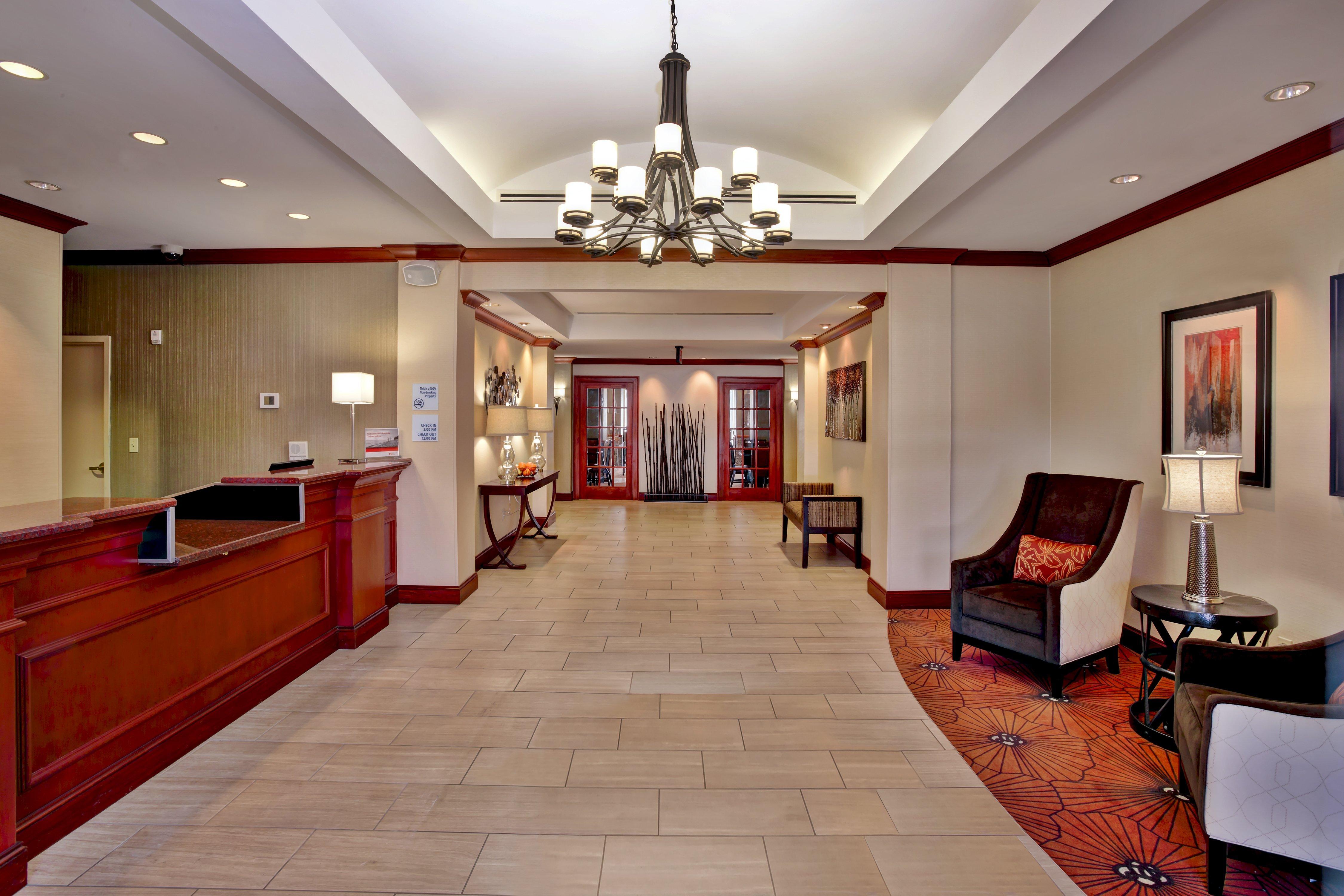 Holiday Inn Express Hotel & Suites Grand Rapids-North By Ihg Walker Bagian luar foto