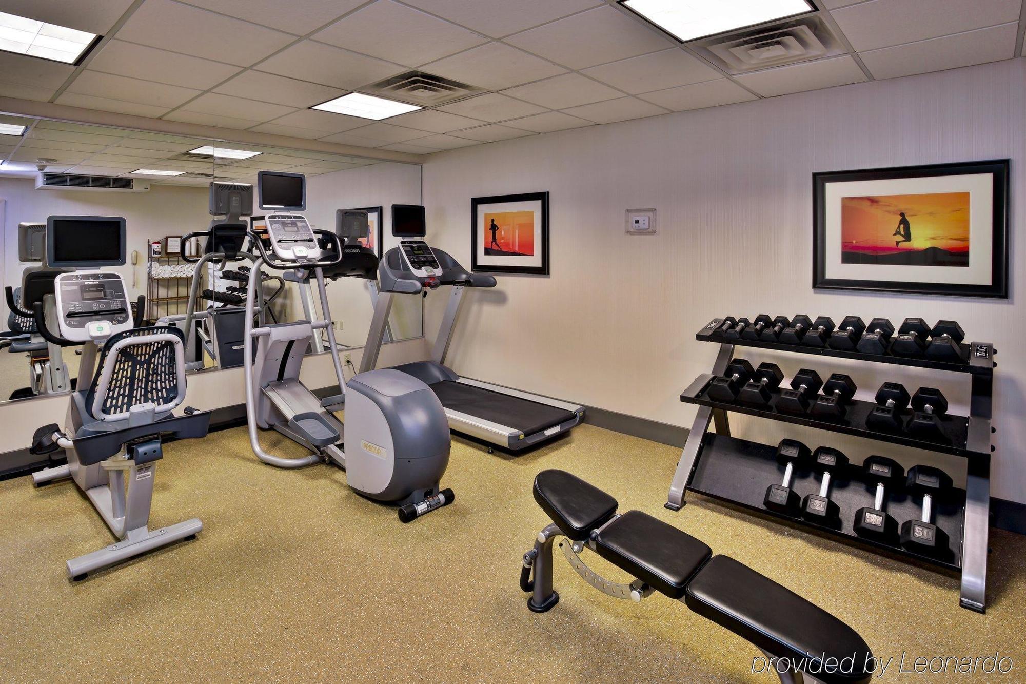 Holiday Inn Express Hotel & Suites Grand Rapids-North By Ihg Walker Bagian luar foto